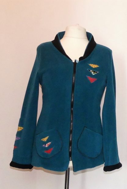 Veste polaire sea blue et noir coupe princesse et col châle T40