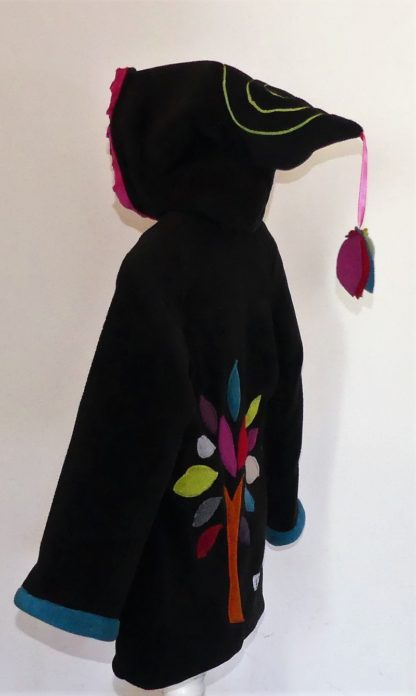 Veste polaire lutin noir et pulpe + arbre de vie – Image 5