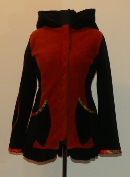 Veste princesse lutin avec lacets et volant, noir et grenade T40/42 – Image 3