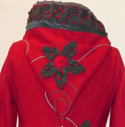 Veste princesse lutin en laine bouillie rouge et gris T42 – Image 4