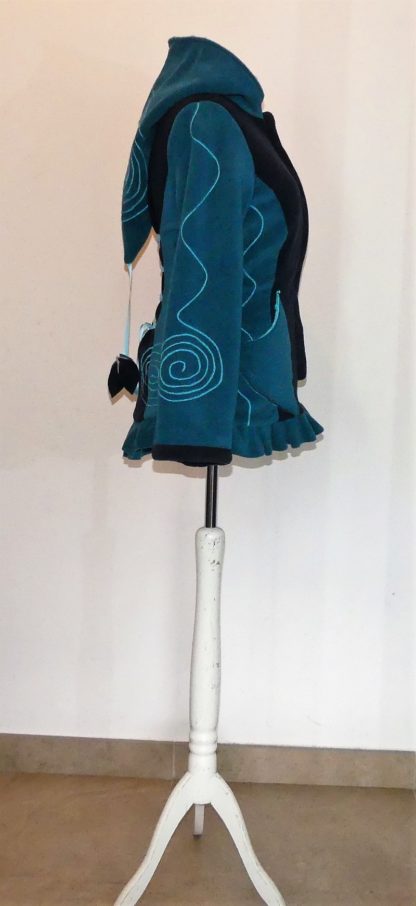 Veste princesse lutin sea blue et marine avec volant et laçage T42 – Image 3