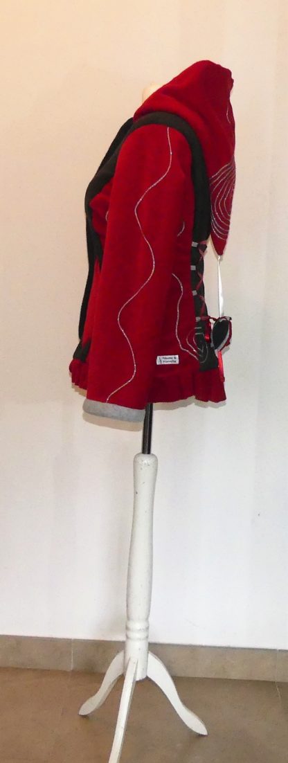 Veste princesse lutin rouge et anthracite avec volant et laçage T42 – Image 4