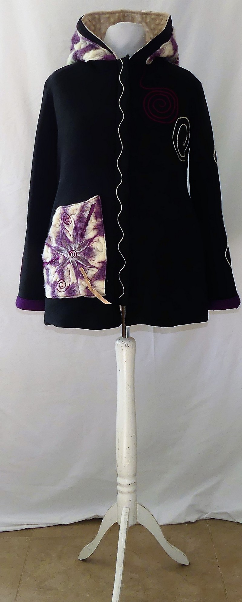 veste longue en polaire noire et minky beige T 44/46 – Image 2