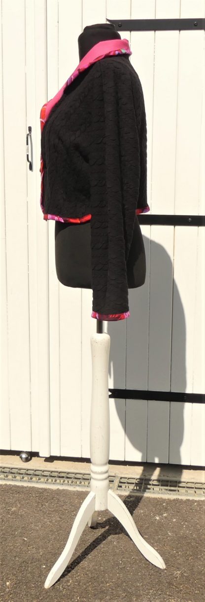 Veste courte en jersey matelassé noir et rose pink taille 40 – Image 7