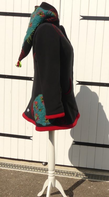 Veste princesse lutin en polaire noire doublé minky rouge T 44 – Image 5