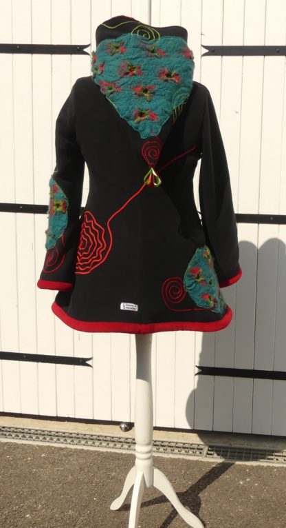 Veste princesse lutin en polaire noire doublé minky rouge T 44 – Image 3