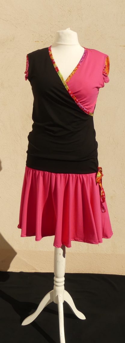 Robe en jersey viscose noir et rose + coton Japonais rouge et rose T40/42 – Image 2