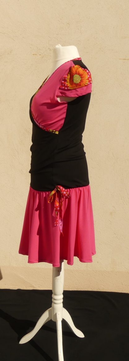 Robe en jersey viscose noir et rose + coton Japonais rouge et rose T40/42 – Image 5