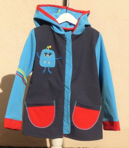 Veste lutin déperlante en softshell bleu fonce et turquoise avec "monstre rigolo" – Image 2