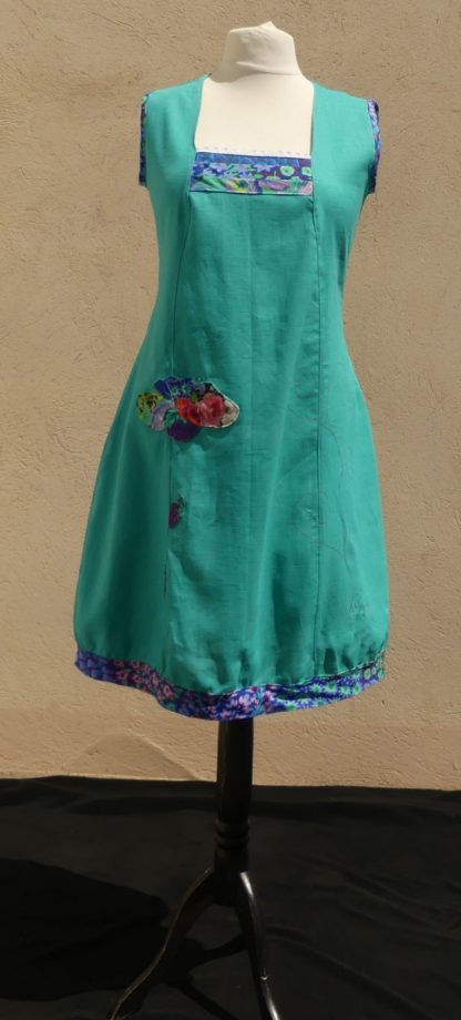 Robe en lin turquoise avec encolure carré taille 42 – Image 2