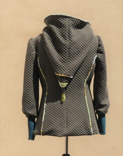 Veste à capuche lutin en jersey matelassé gris moyen et vert d'eau taille 44