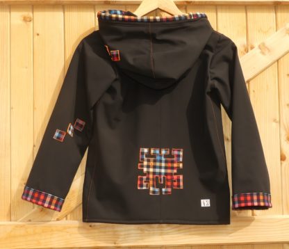 Veste garçon noir en softshell déperlante taille 10 ans