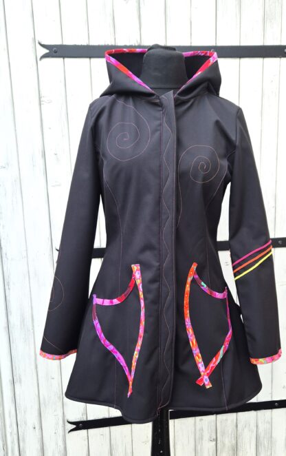 VESTE PRINCESSE LUTIN EN SOFTSHELL IMPERMEABLE TAILLE 38/40 – Image 3